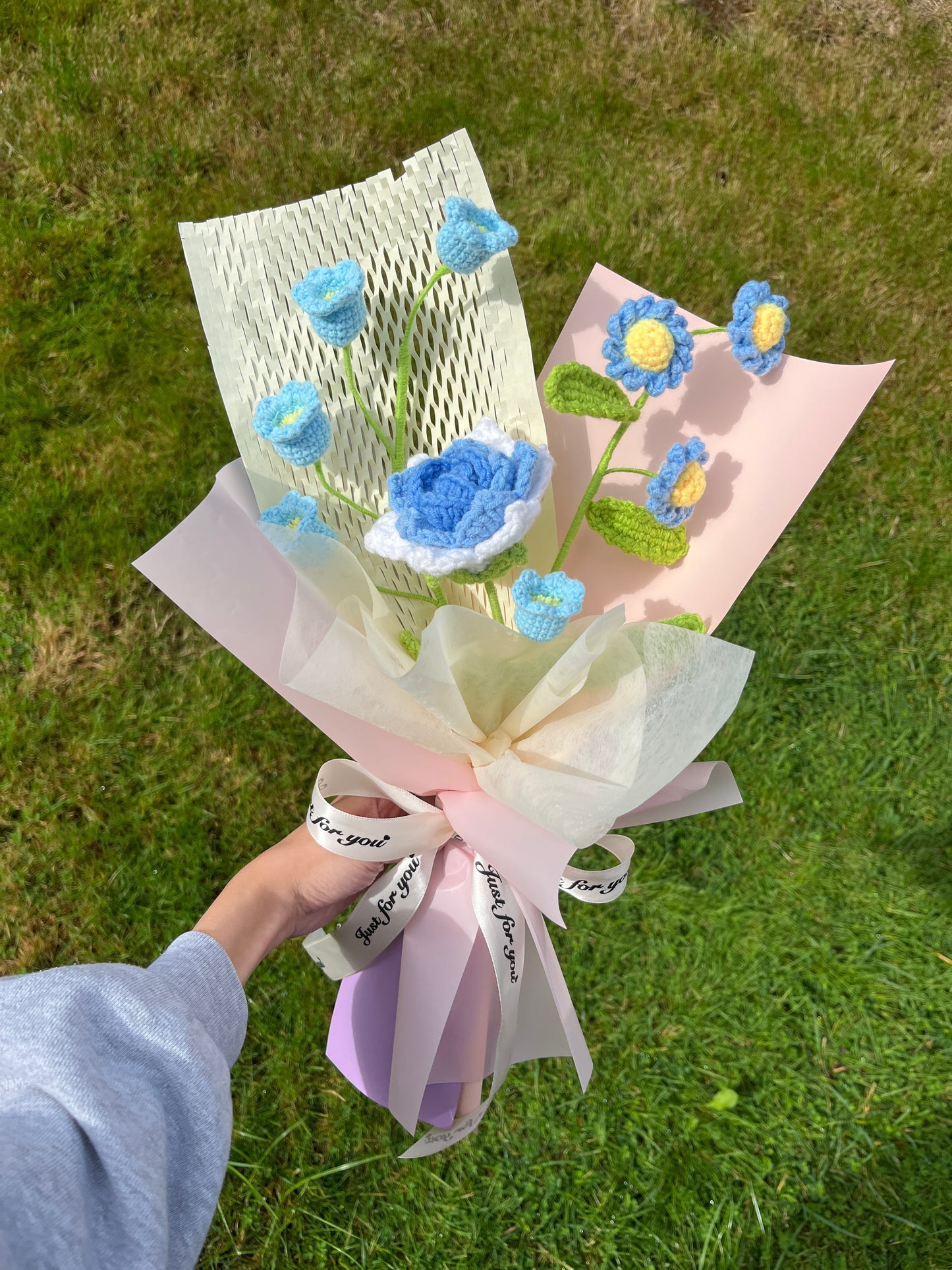 Mixed Small Rose Crochet Flowers Bouquet with package