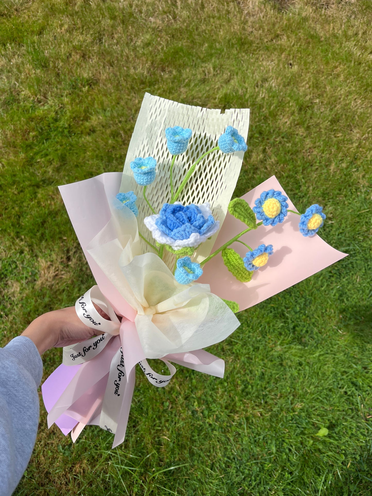 Mixed Small Rose Crochet Flowers Bouquet with package