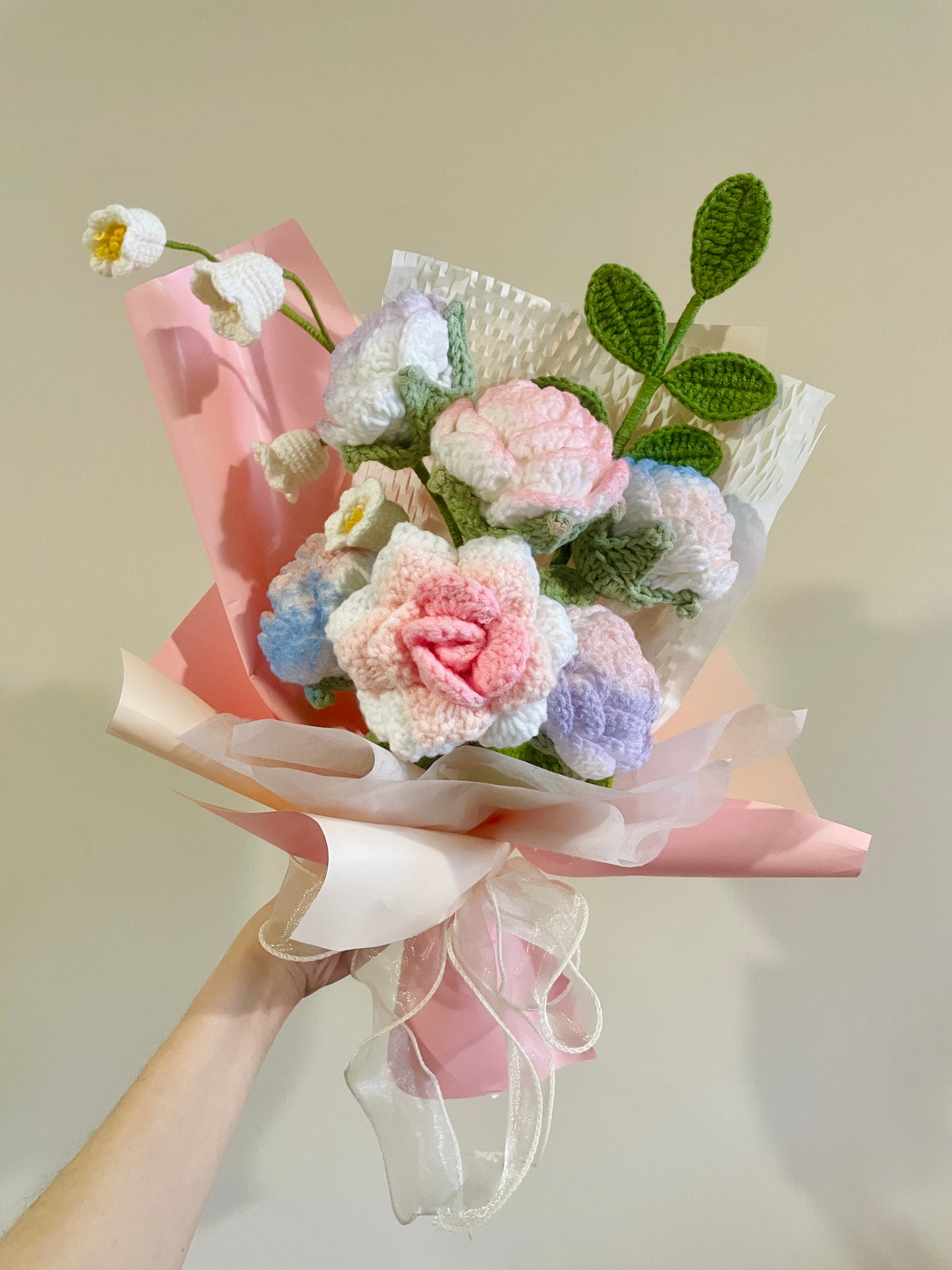 Mixed Pink Unicorn Rose Crochet Flowers Bouquet with package