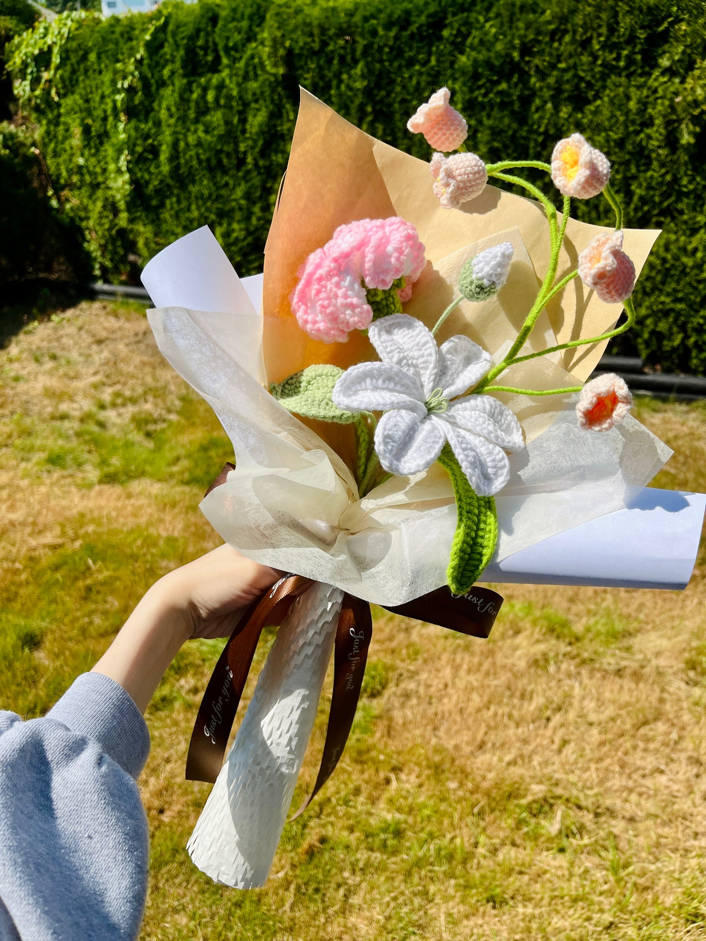 Mixed Small Tung Crochet Flowers Bouquet with package - Style 3