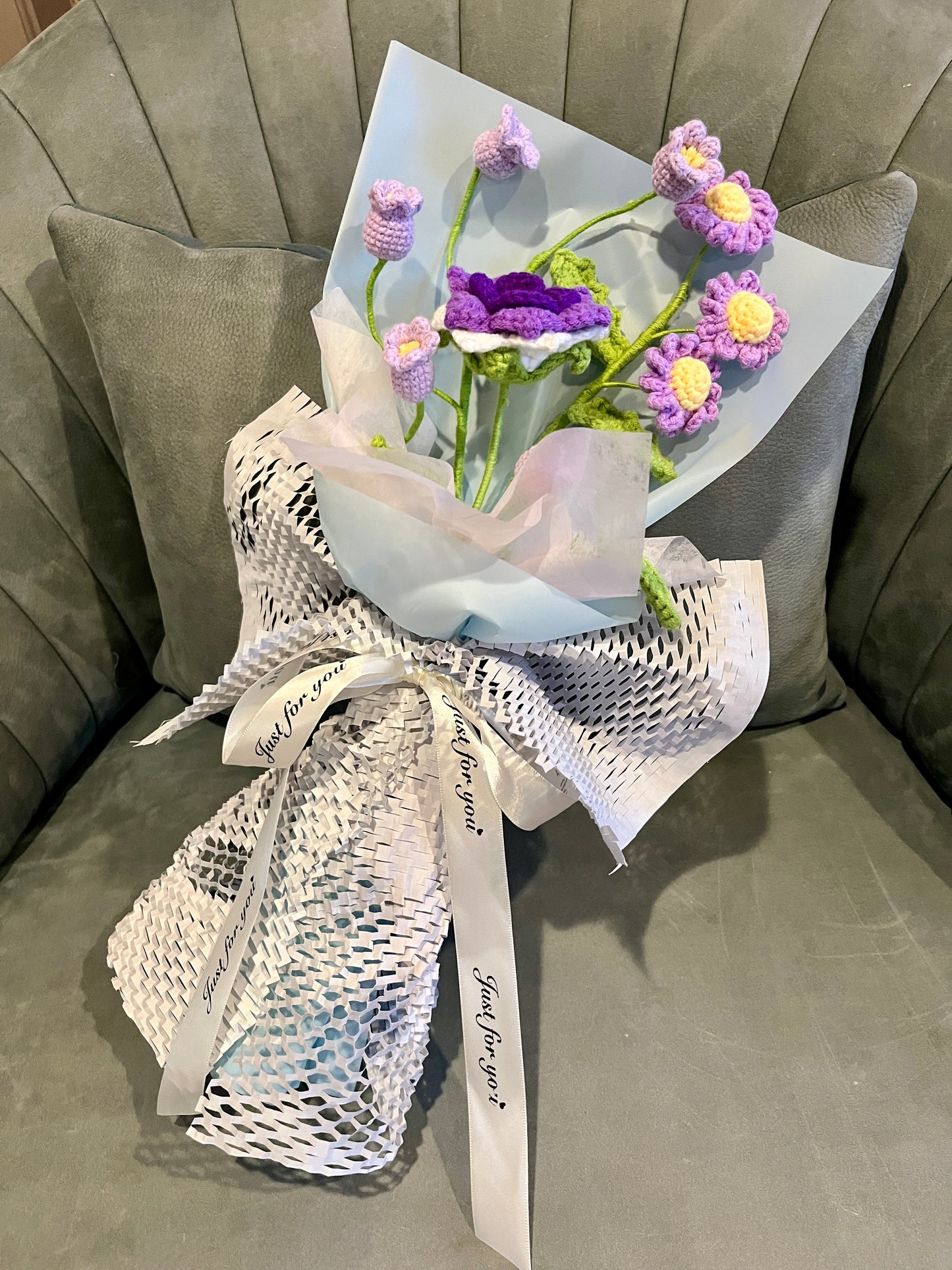 Mixed Small Rose Crochet Flowers Bouquet with package