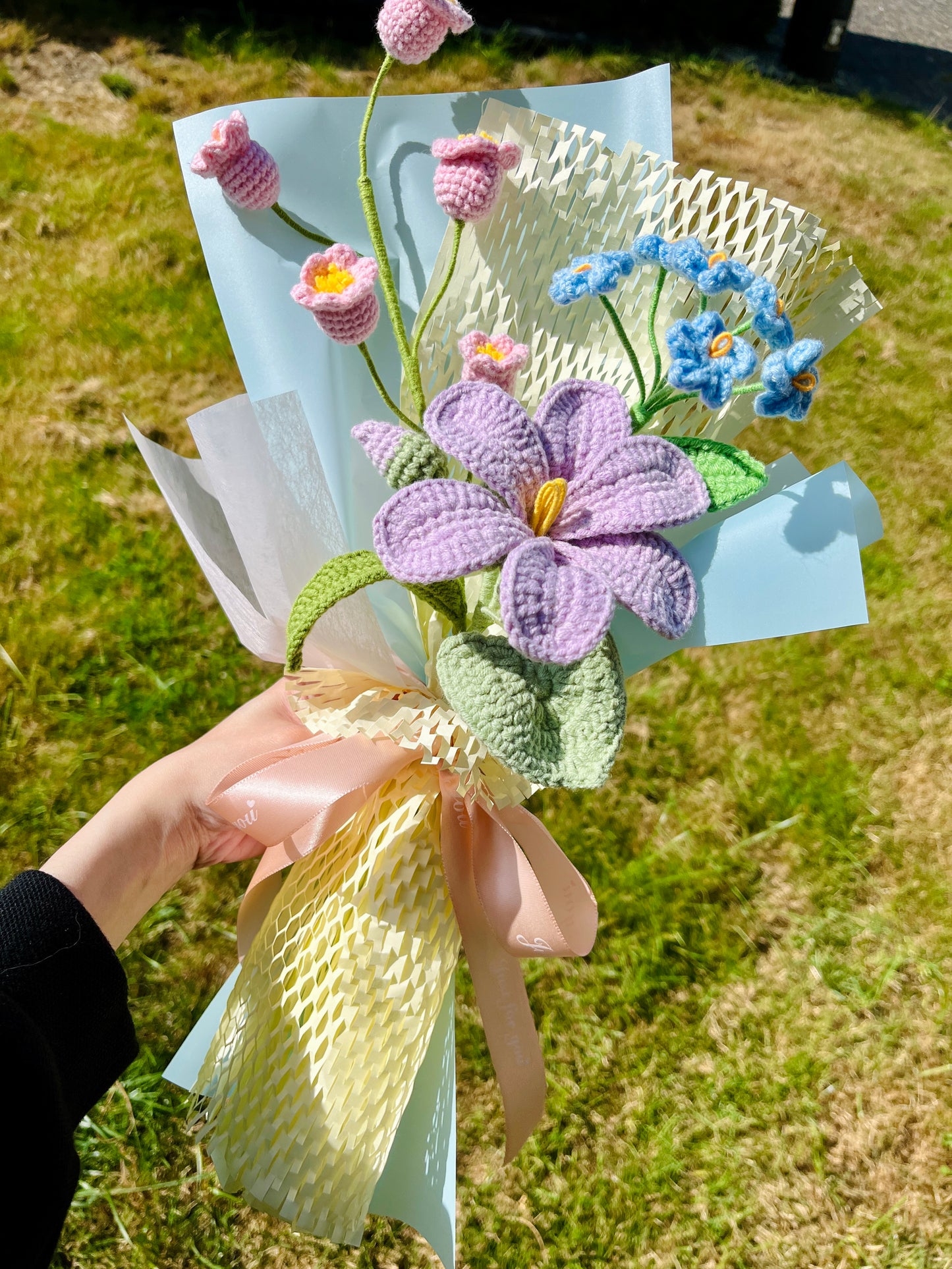 Mixed Small Tung Blossom Crochet Flowers Bouquet with package Style 2