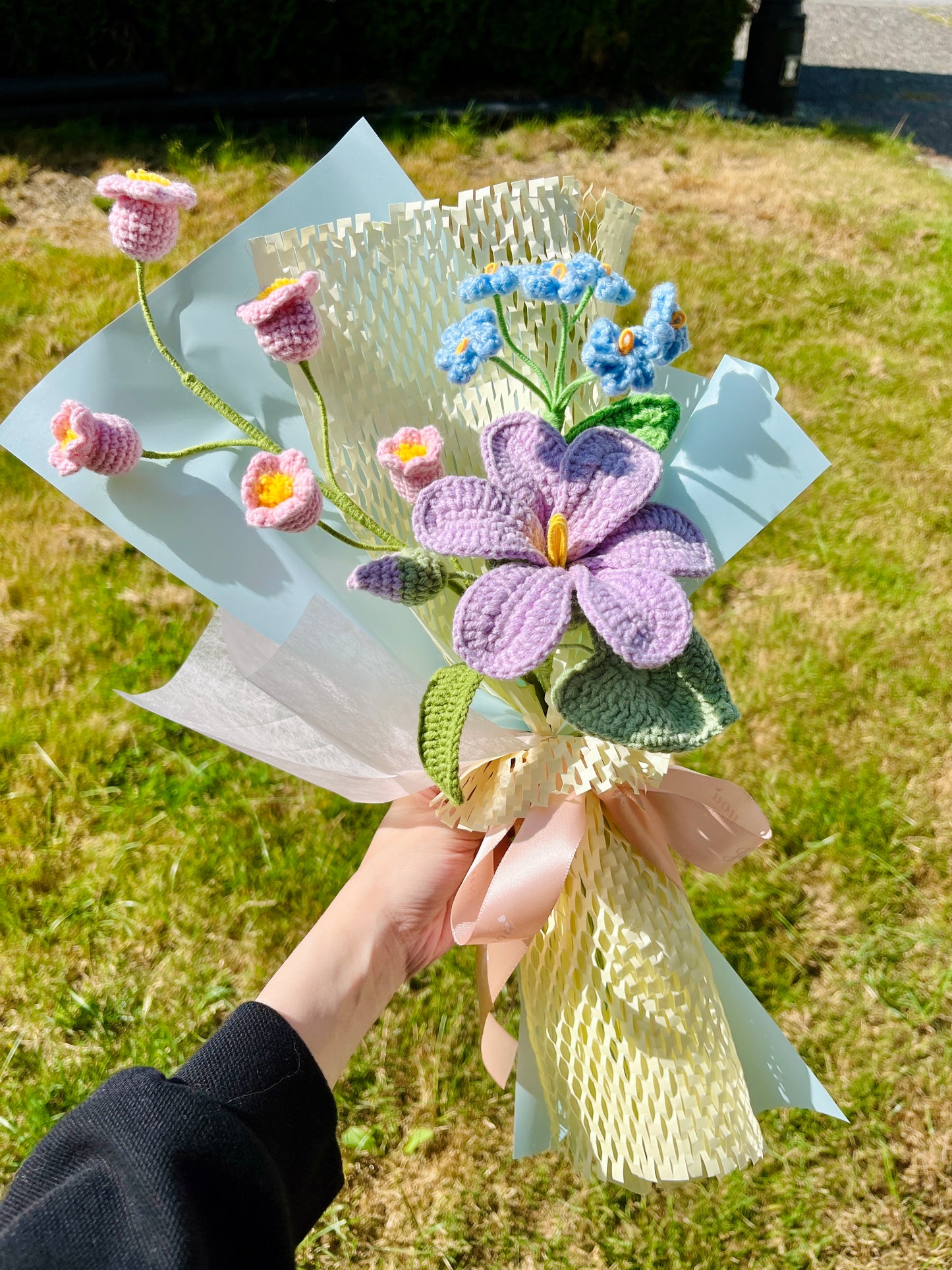 Mixed Small Tung Blossom Crochet Flowers Bouquet with package Style 2
