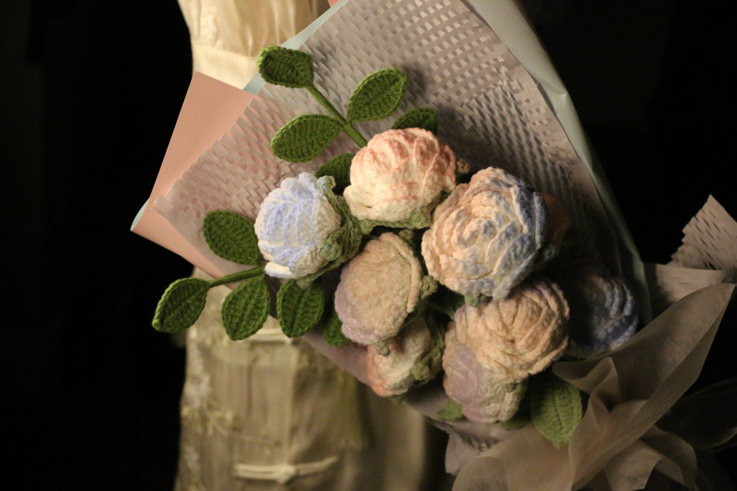 9 Stems Unicorn Roses Bouquet with package