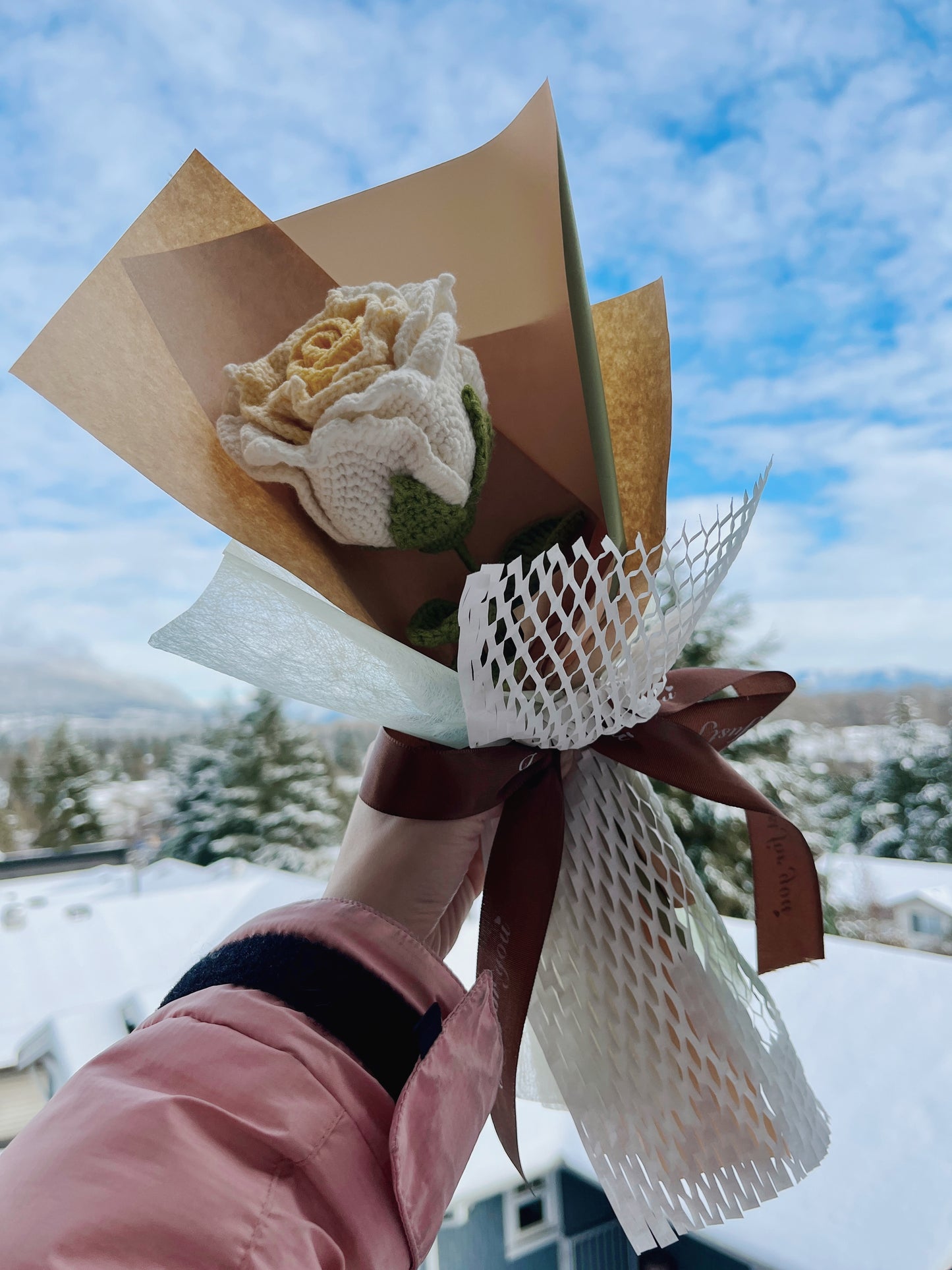 Single Stem Yellow Thai Rose Bouquet with Package