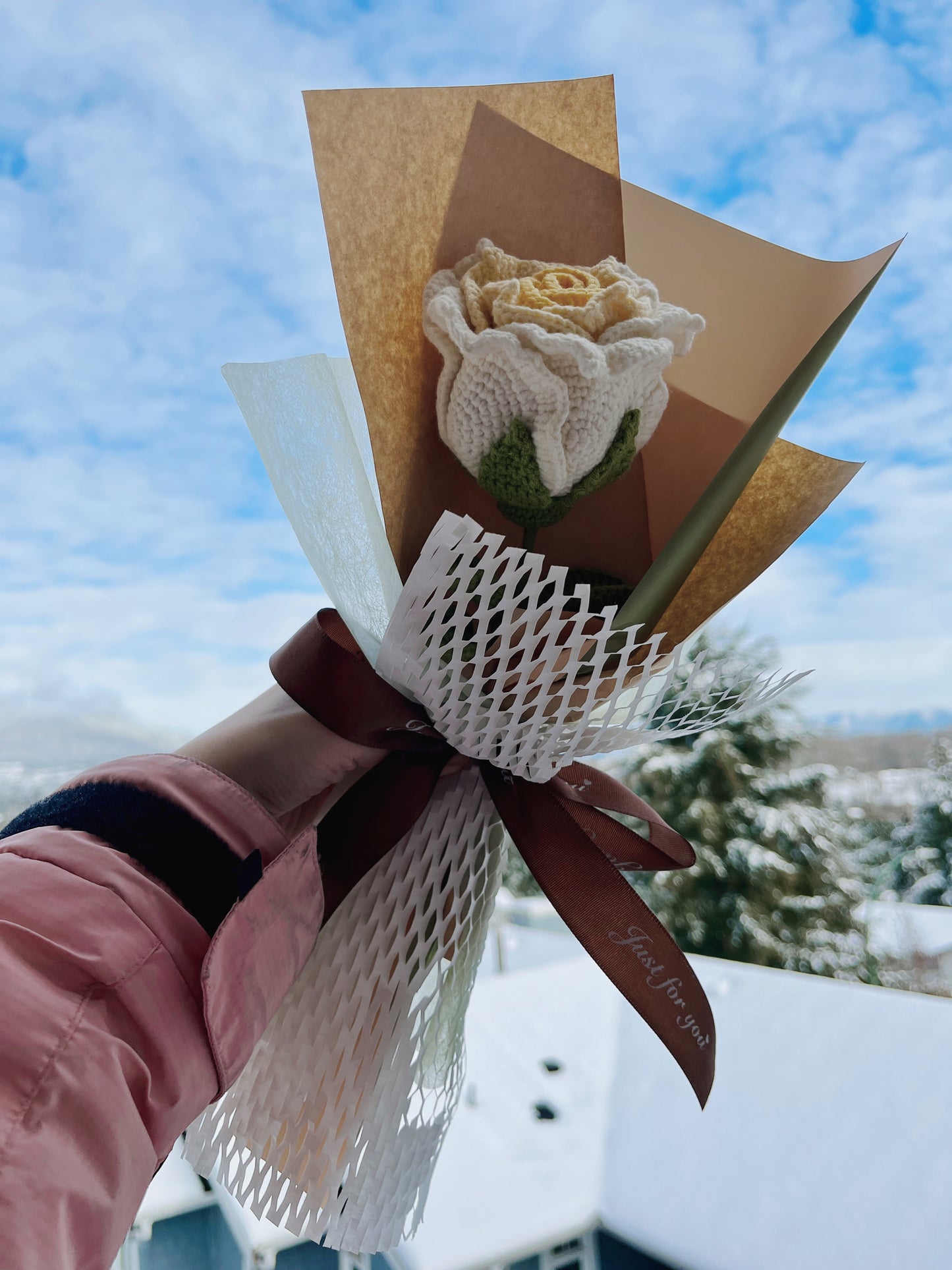 Single Stem Yellow Thai Rose Bouquet with Package