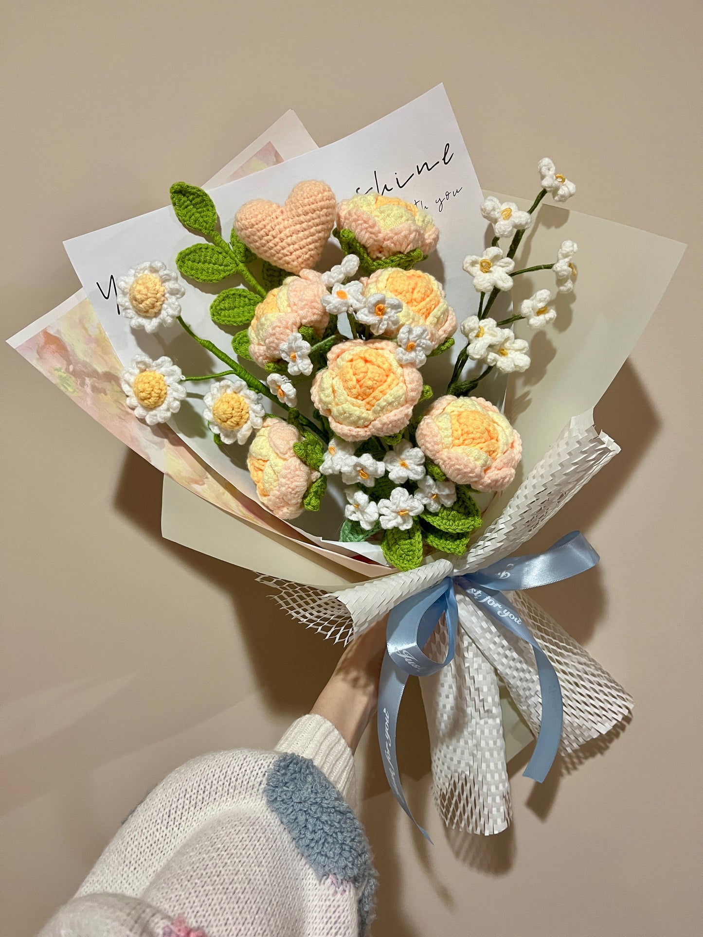 Mixed Champagne Round Rose Crochet Flowers Bouquet with package