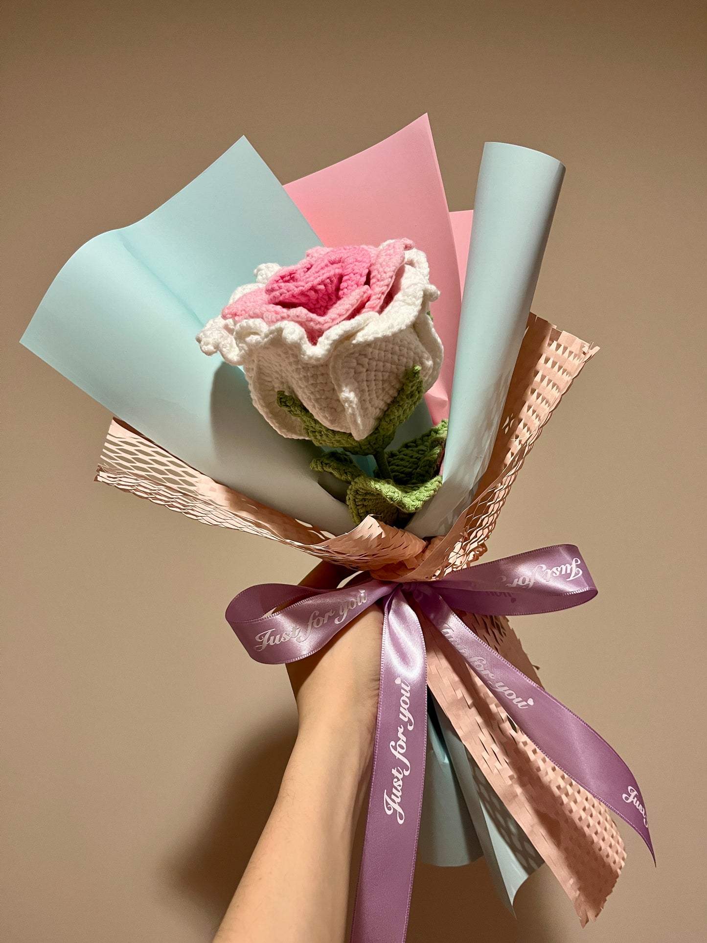 Single Stem Pink Thai Rose Bouquet with Package