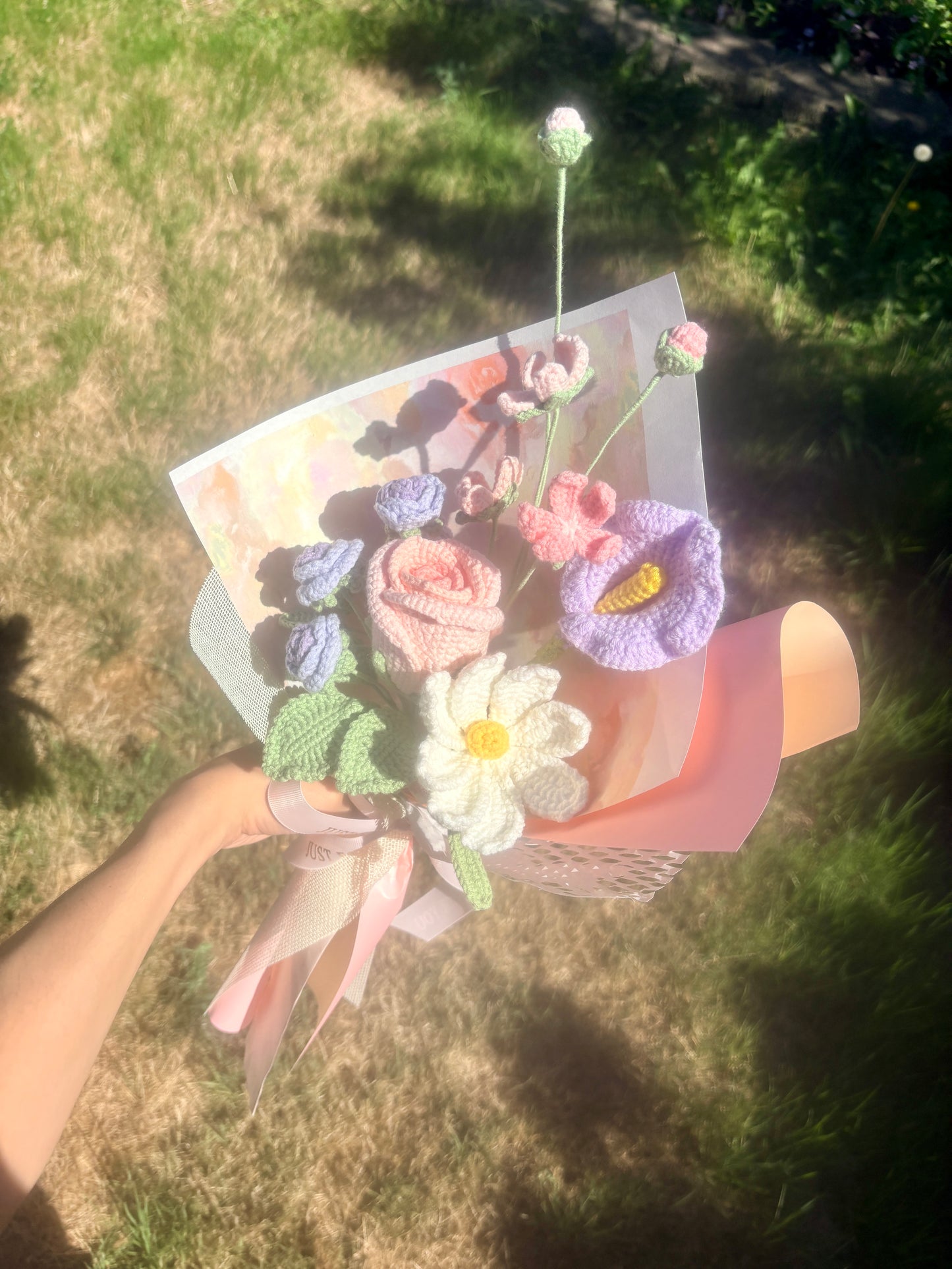 Mixed Pink & Purple Rose Bouquet with package
