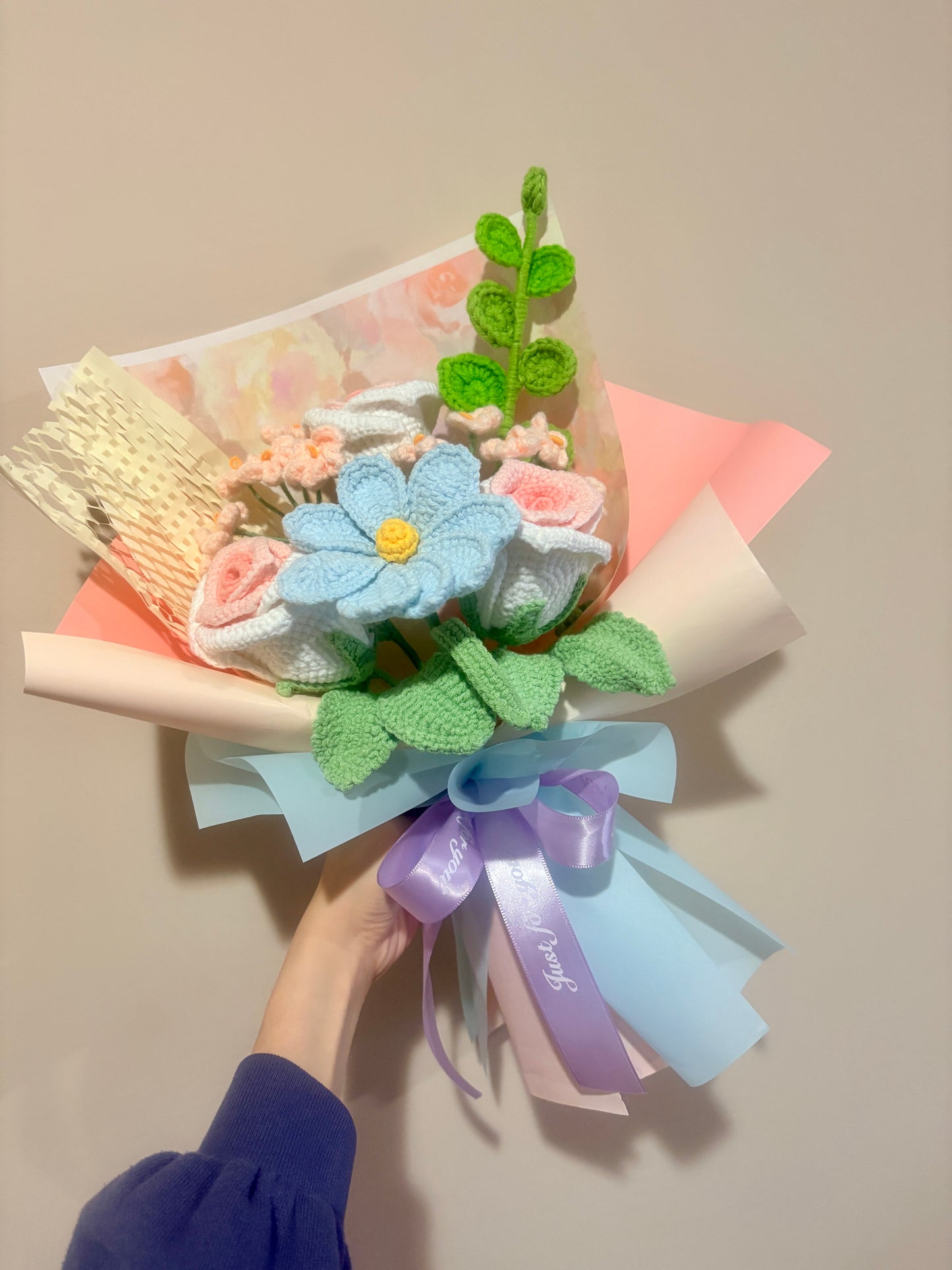 Mixed Pink & Blue Wine Rose Bouquet with package
